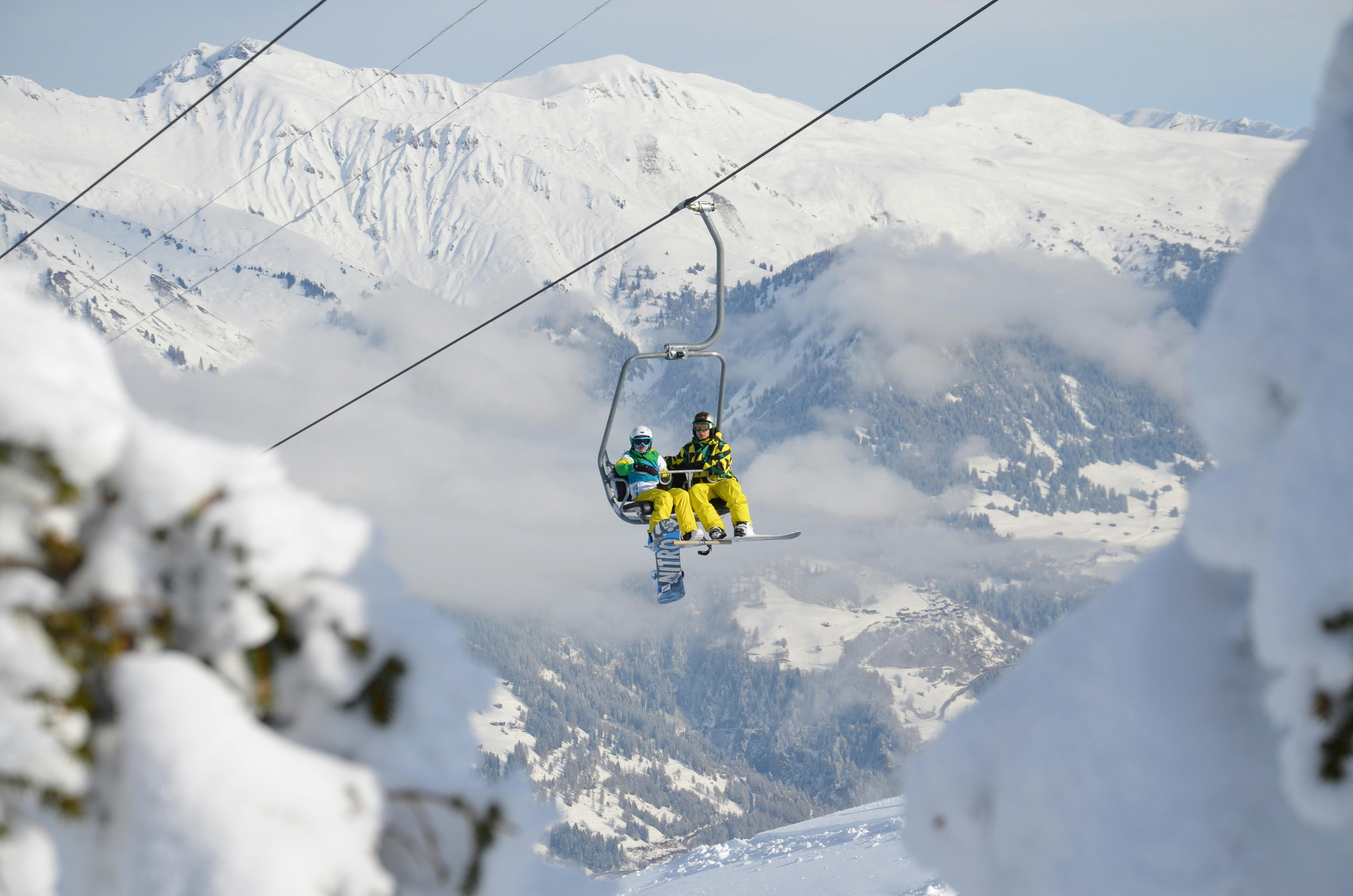 Single-Familie 4-Stundenticket Ski