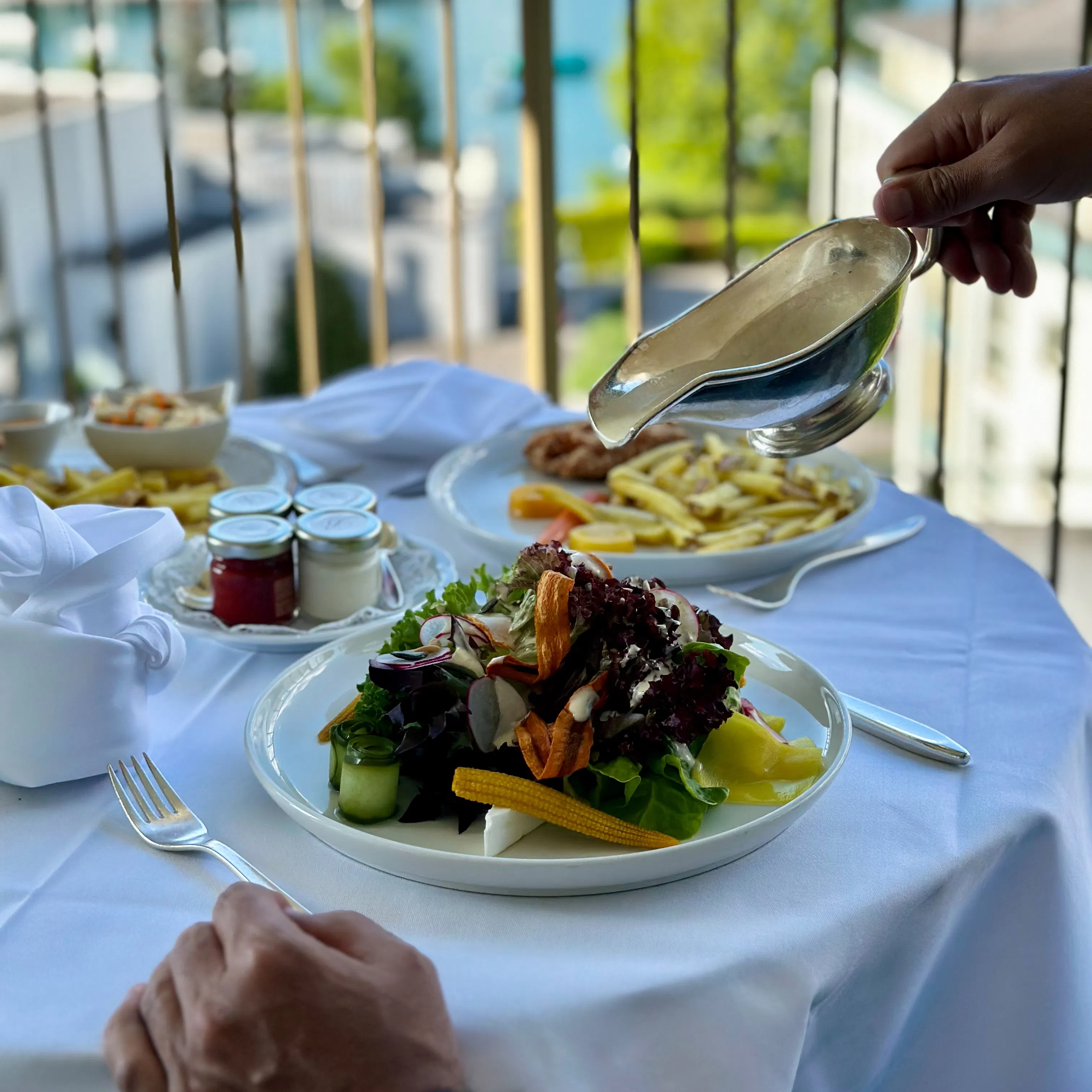Wellness & Lunch Pampering Package