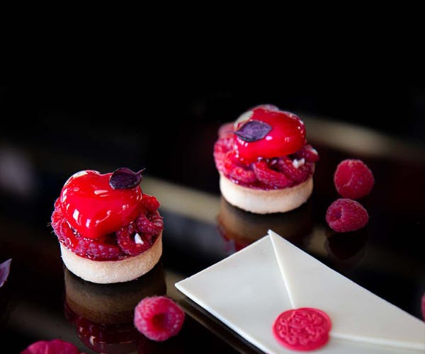 M'Uniqo Rooftop Bar | Valentine's Day on Cloud 9 