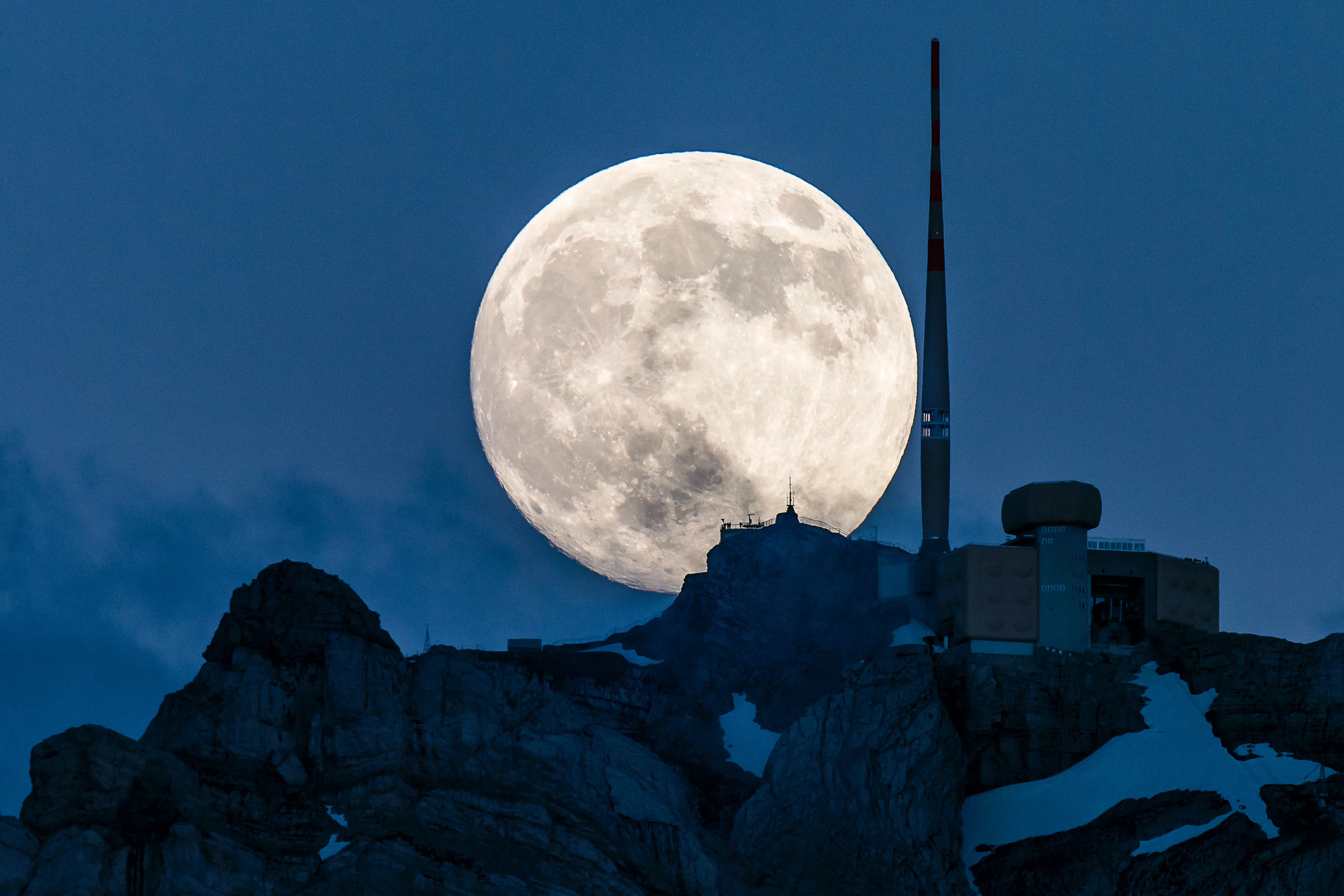 【R&B】 MAUTI - Full Moon Pleasurable full moon evening - Säntis-Schwebebahn AG