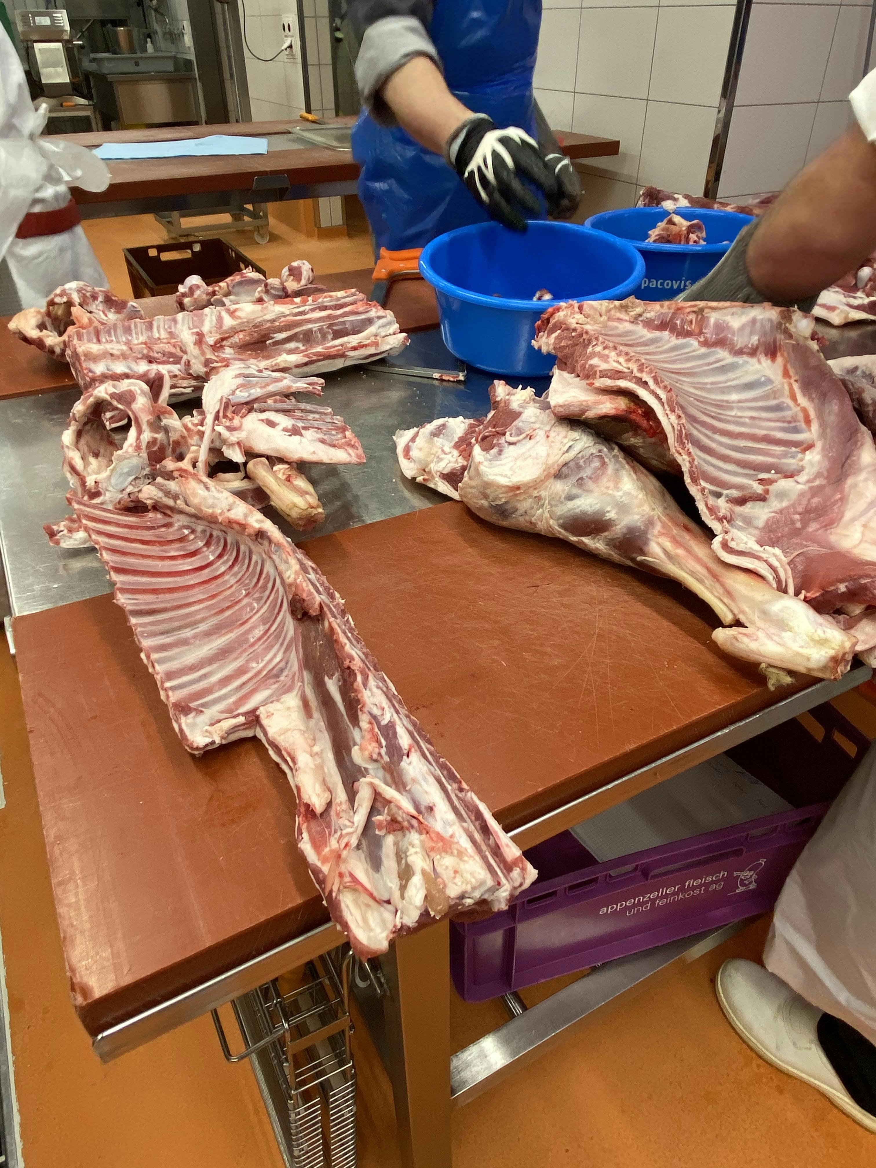 Effizienz in der Zerlegerei: Teilstücke vom Kalb