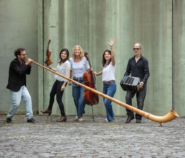 Trio Artemis & Friends, in der Bibliothek