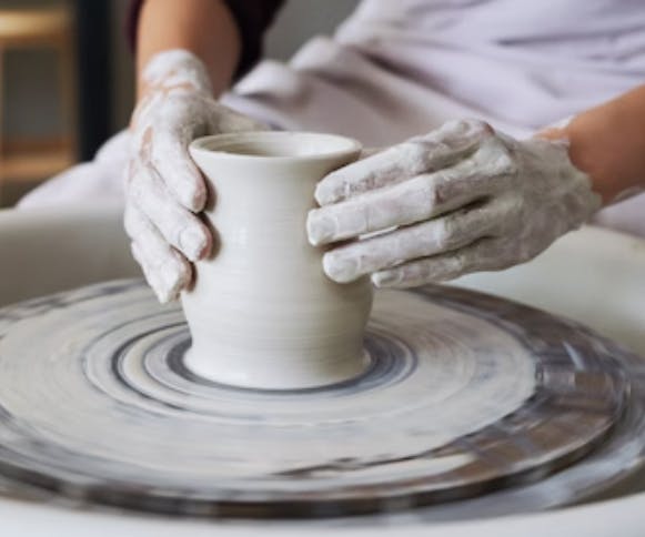 Töpferkurs «Töpfern an der Drehscheibe» (5 Tage)