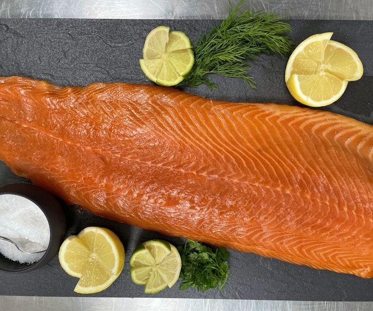 Geräucherter Swiss Alpine Lachs aus Lostallo GR - Villa Winzerpark