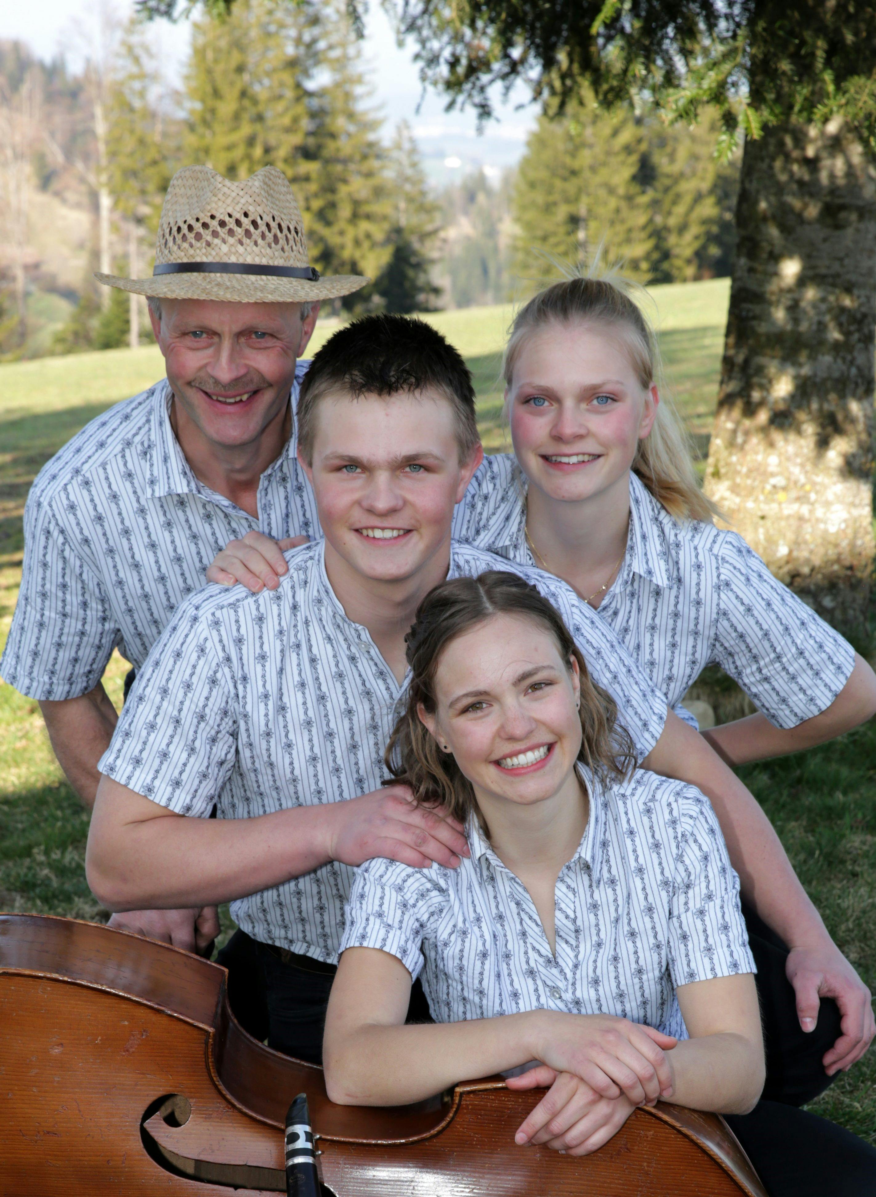 "Potz-Sunntigsmusig" Familienkappelle Vogel