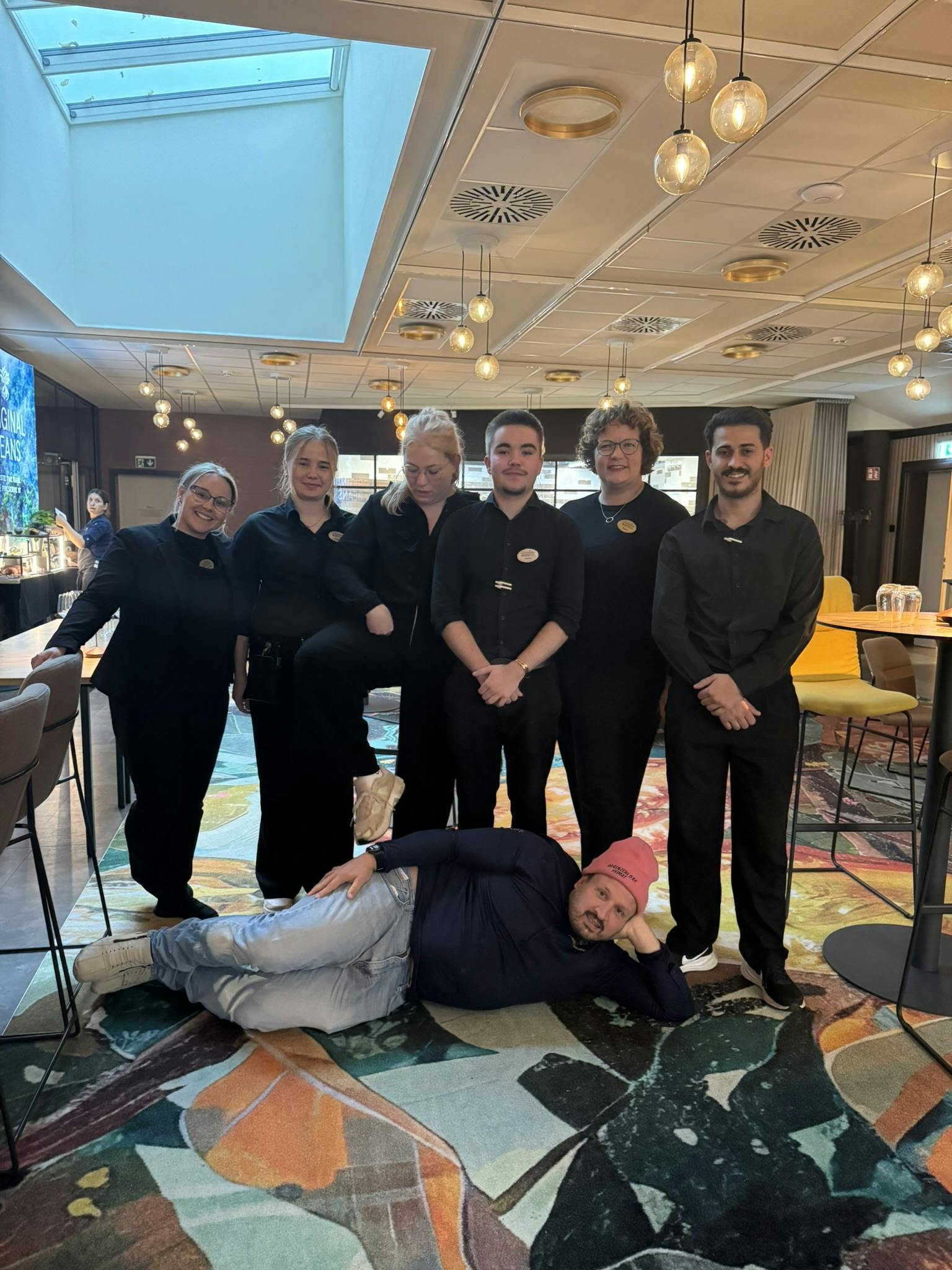 18.30 Uhr: 6 Gänge Dinner Reise von Christian & Sabrina mit Weinbegleitung von Patrick (ab 99€)