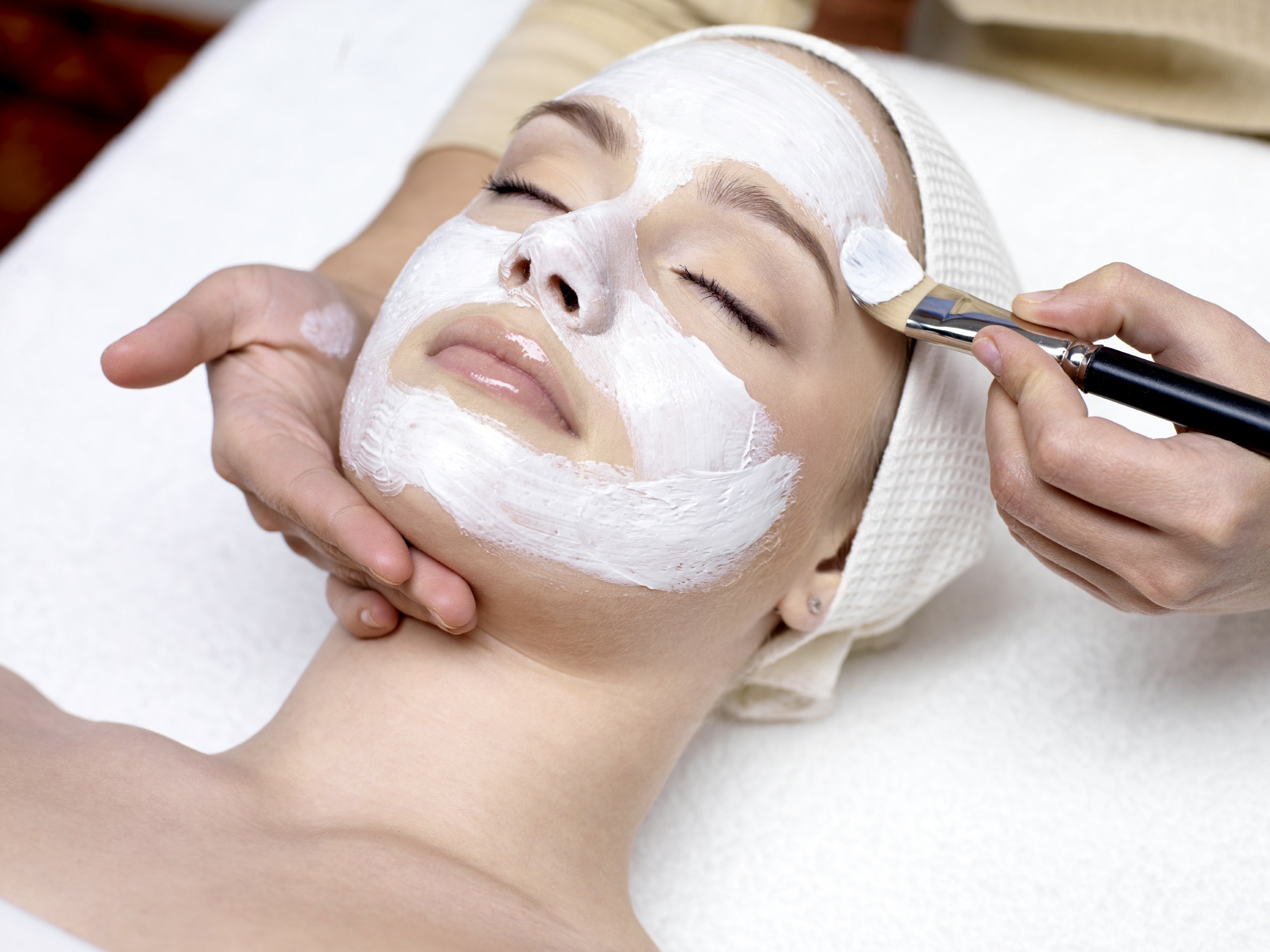 Facial & cosmetic treatments