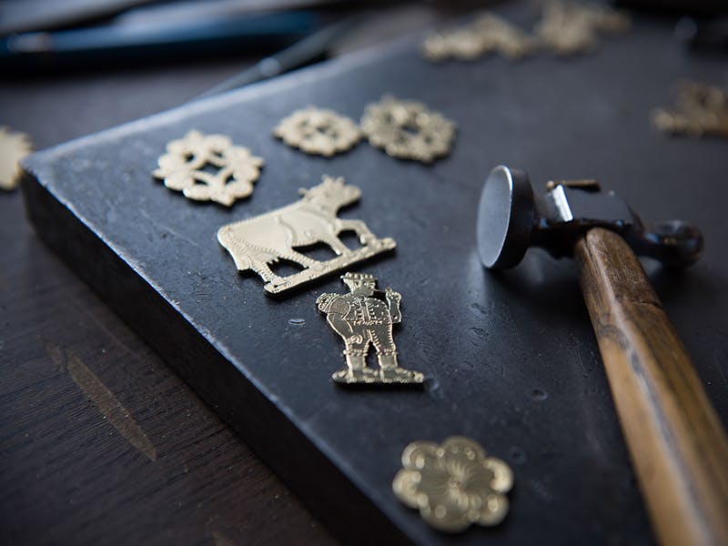 Chüeligurt ziselieren | 26.1109