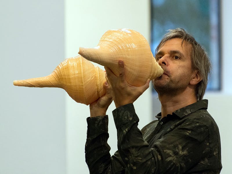 Alphorn und Meerschneckenhorn spielen | 26.0302