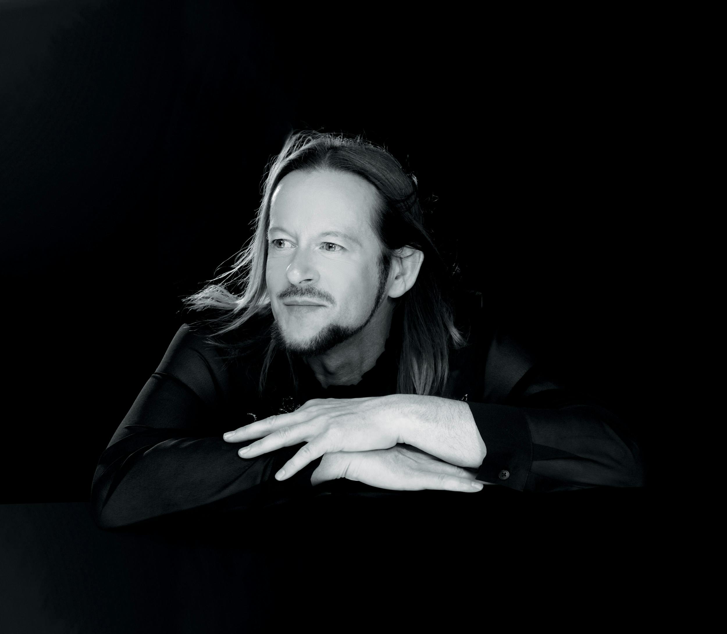 Michael von der Heide & Theater Uri Hausorchester
