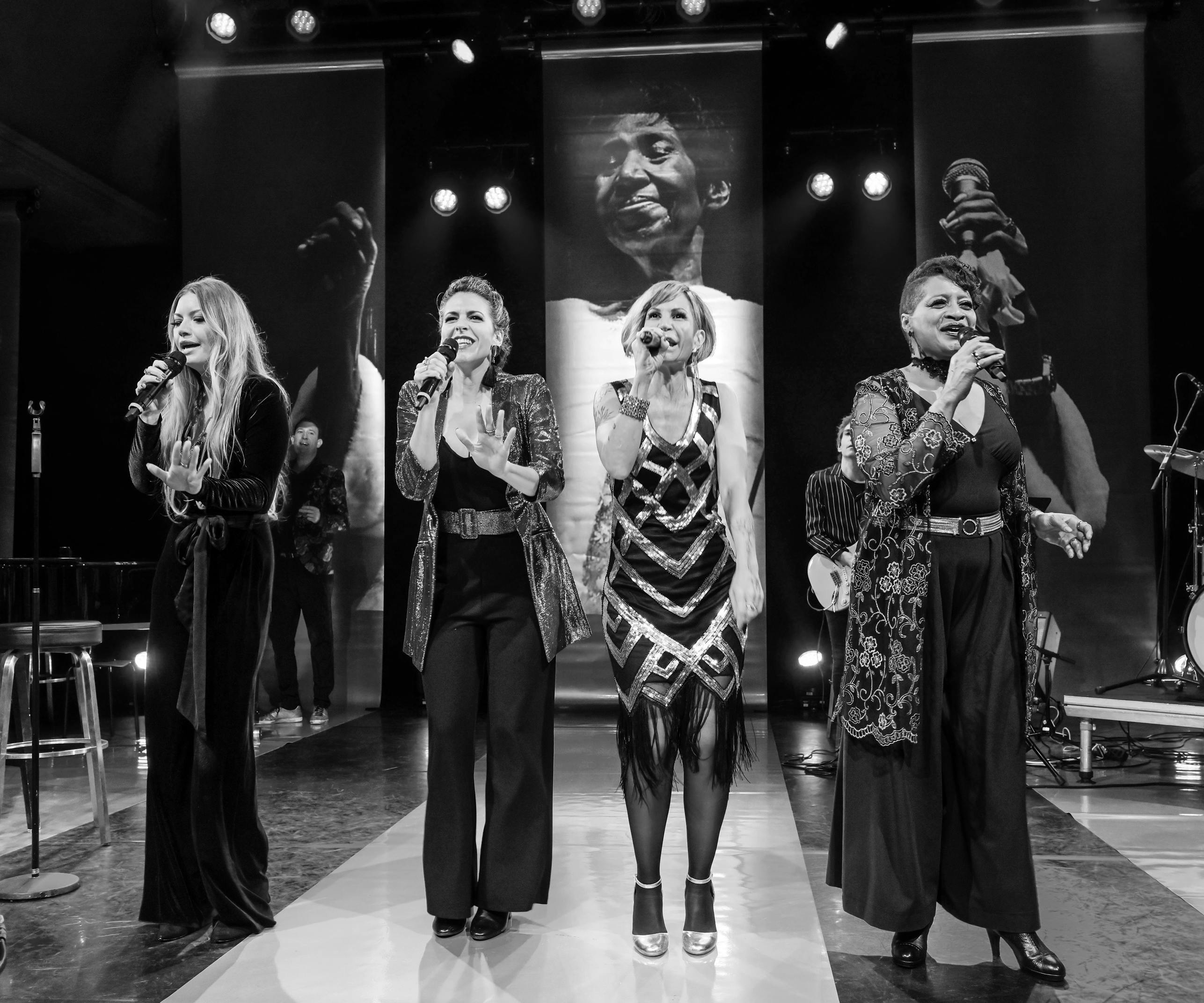  Respect! Tribute to The Greatest Soul Divas