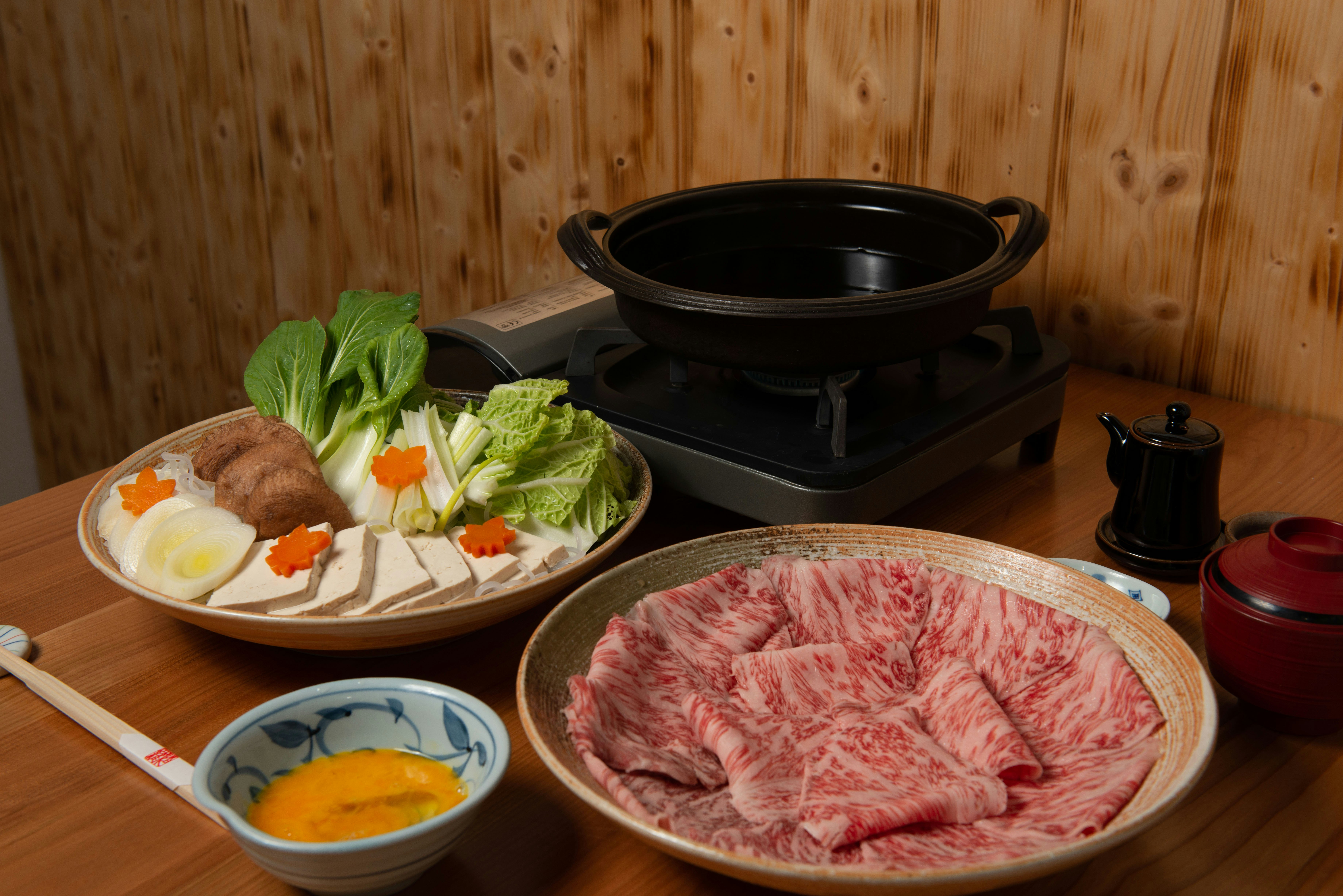 Hot pot: Sukiyaki & Shabu Shabu