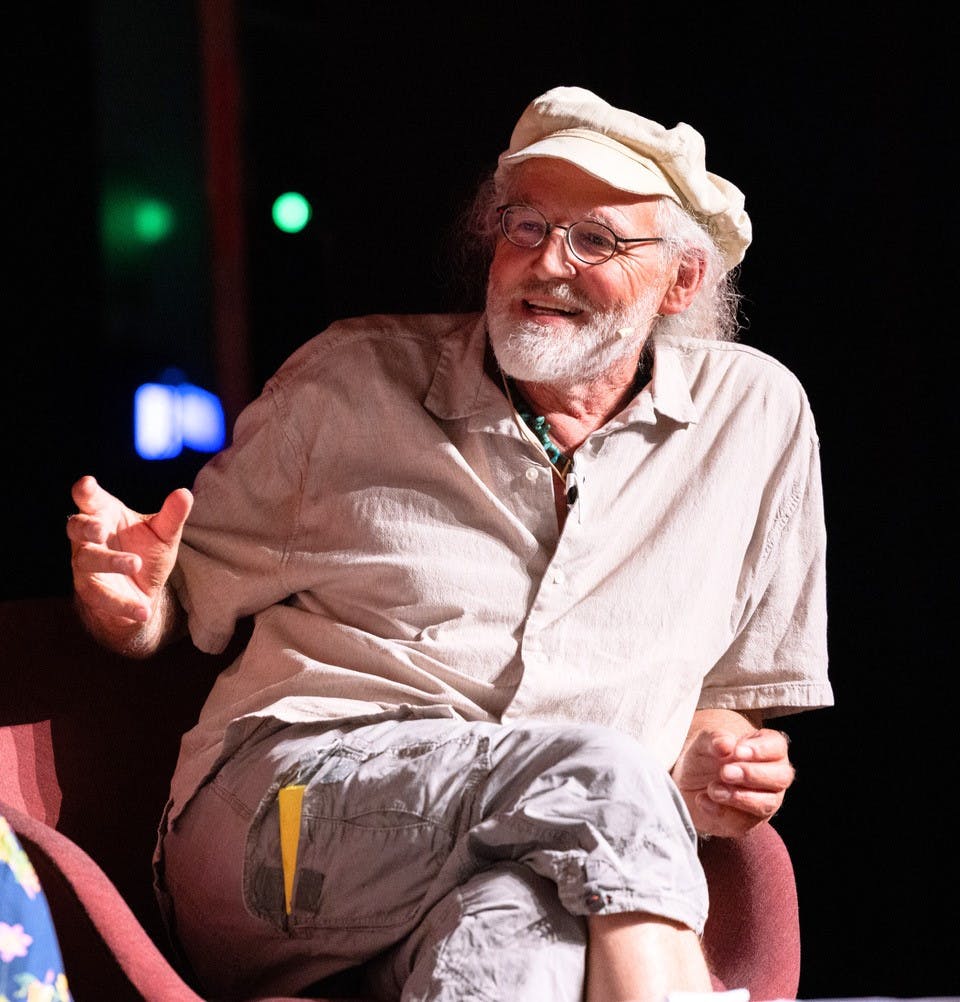 World Ethic Forum: Kaminfeuer-Event mit Linard Bardill