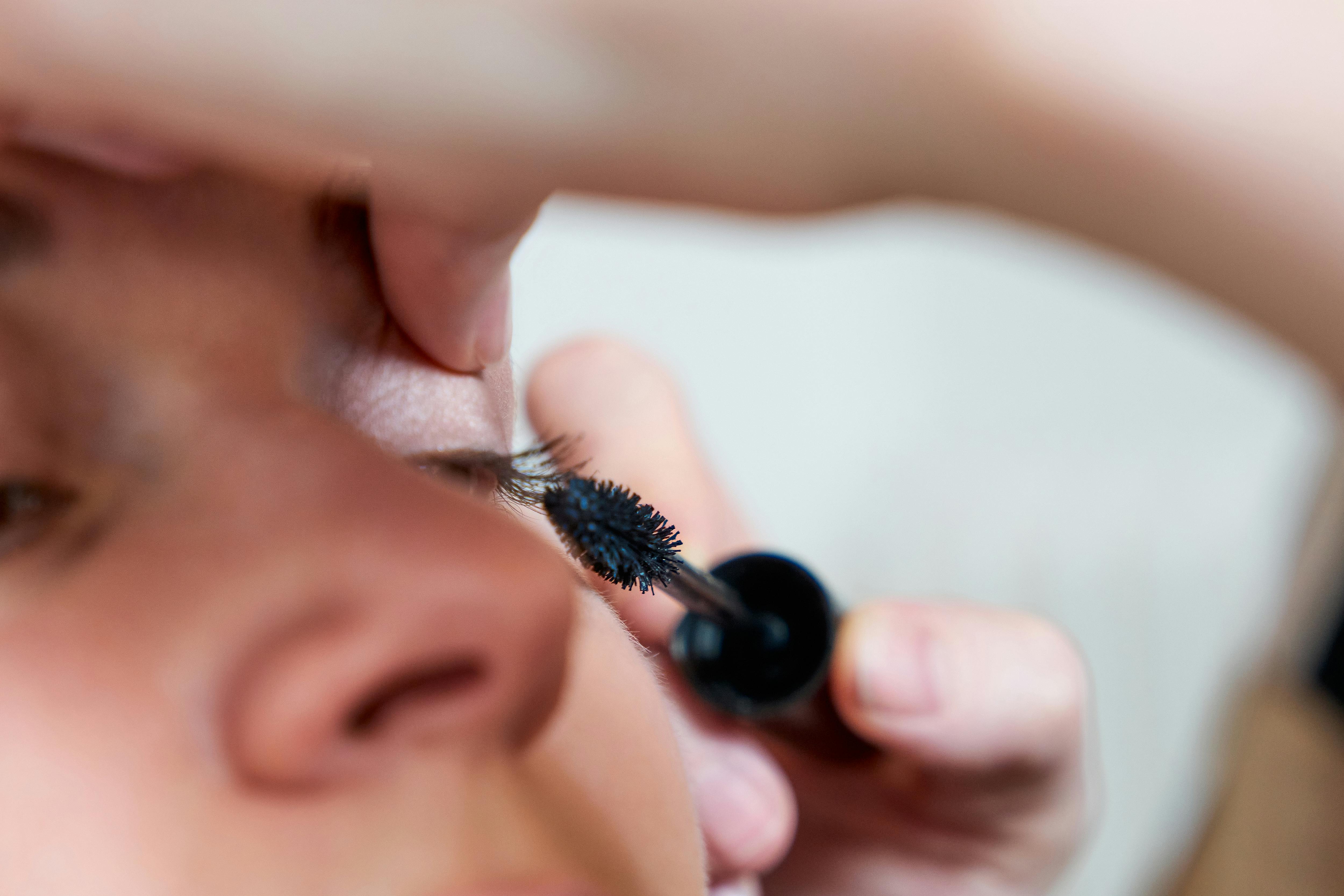 Wimpernlifting mit färben
