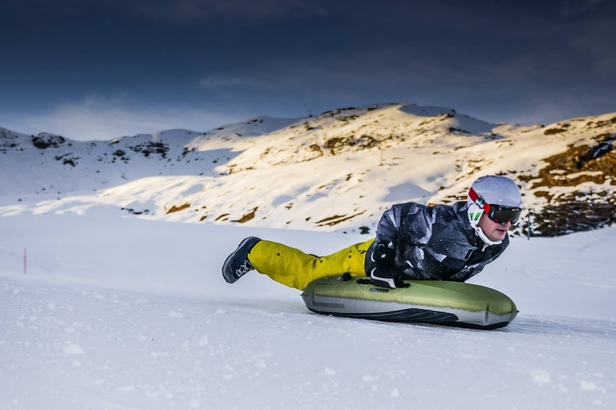 Action package - speed thrills on airboard & sledge