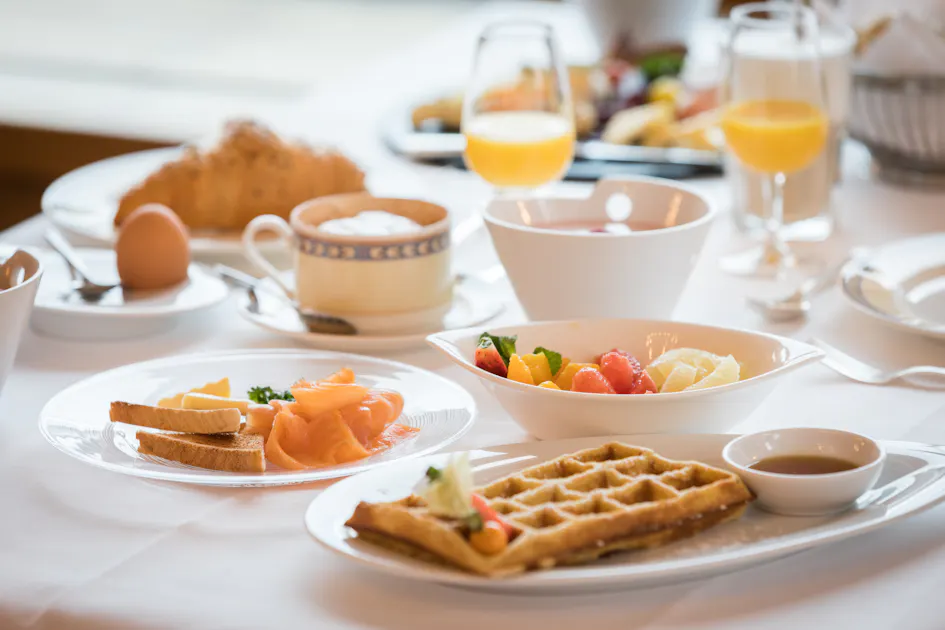 Breakfast brunch at the Walliserhof Grand-Hotel & Spa Saas-Fee - e-surprise