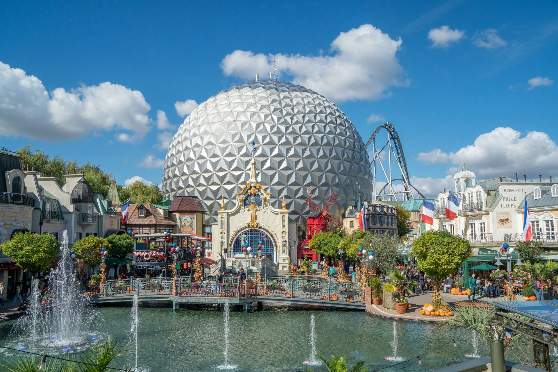 EUROPA-PARK incl. coach transfer & admission