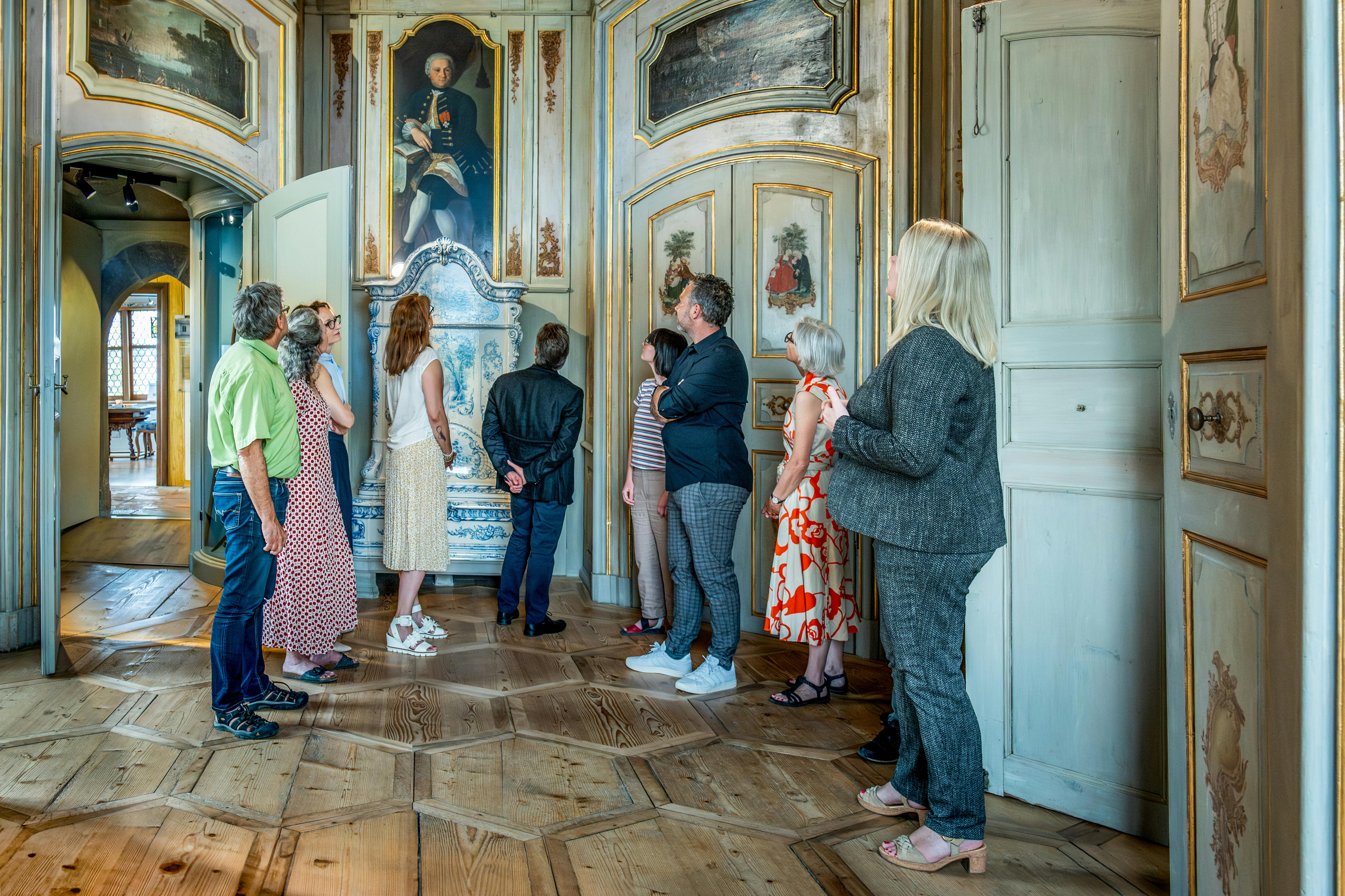 Themed tour through the permanent exhibition 