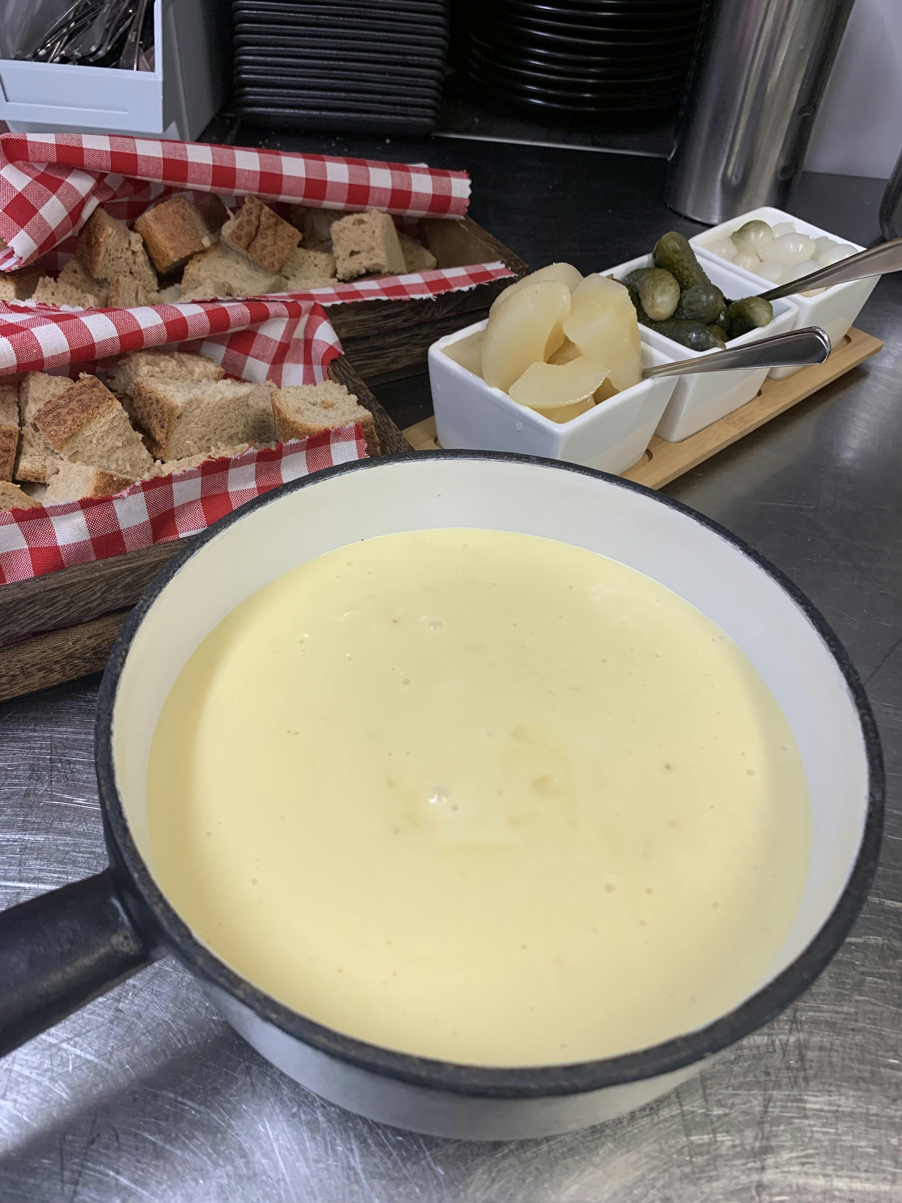 Silvester im Restaurant mit Fondue