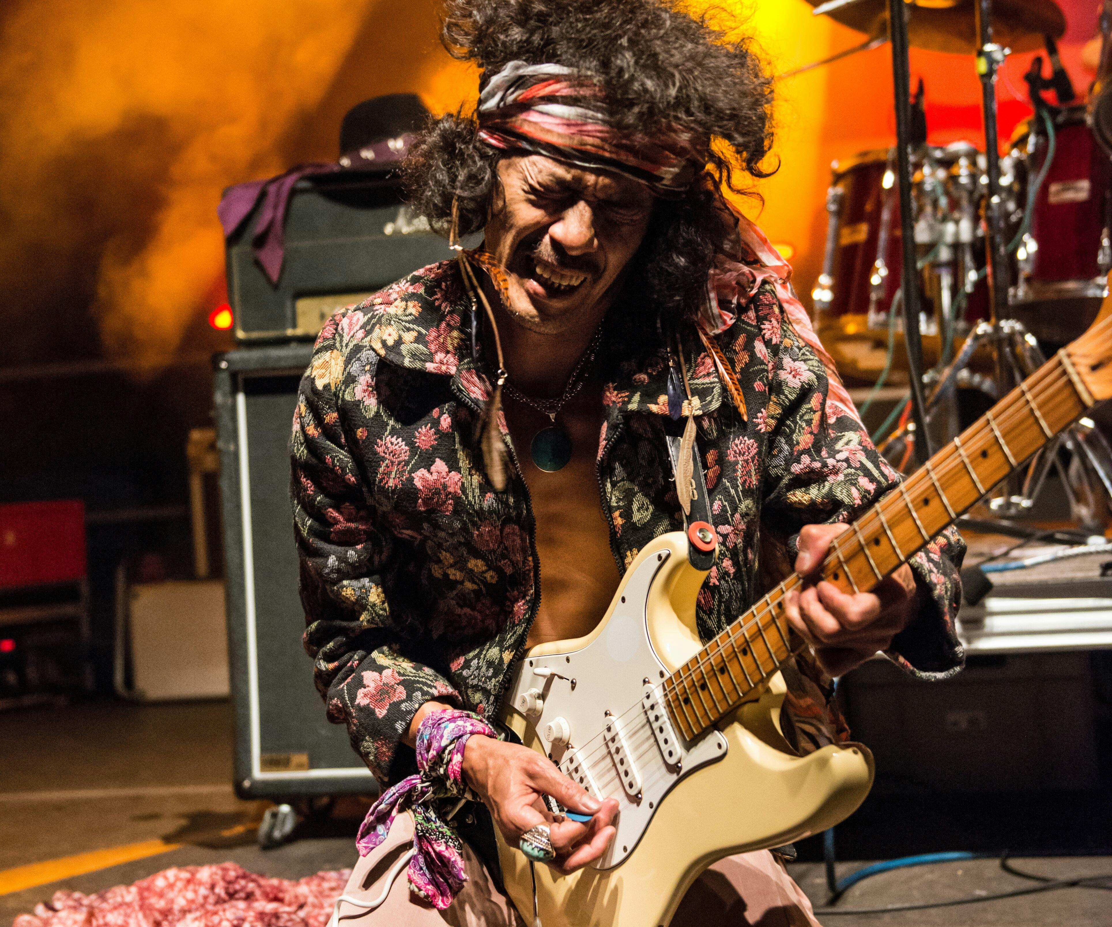 Asep Stone Experience | The closest thing to Jimi Hendrix