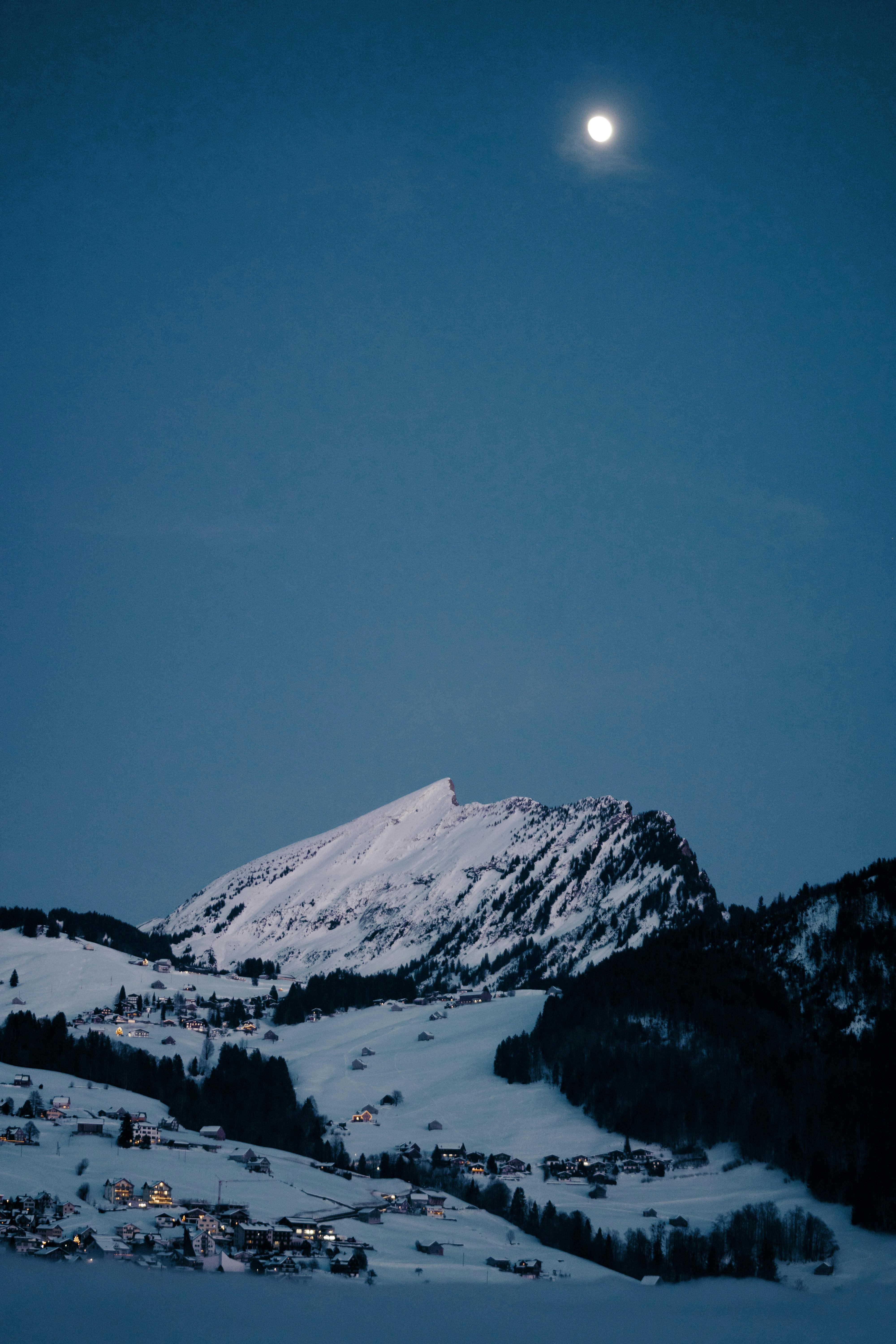 Neumond-Wanderung im Arvenbüel