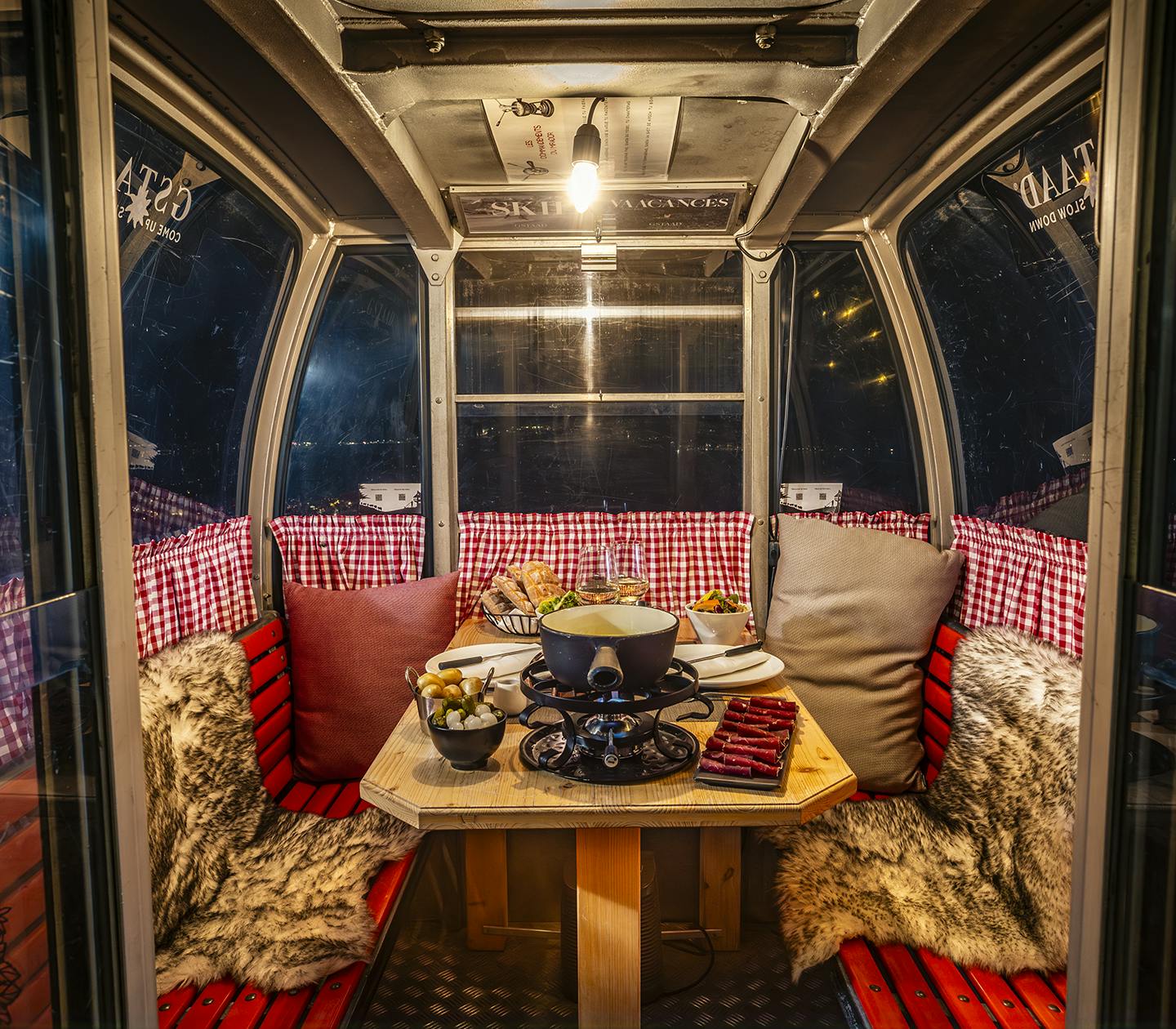 Winter farewell: a spa afternoon with aperitif and meal in the Fondue Gondolas