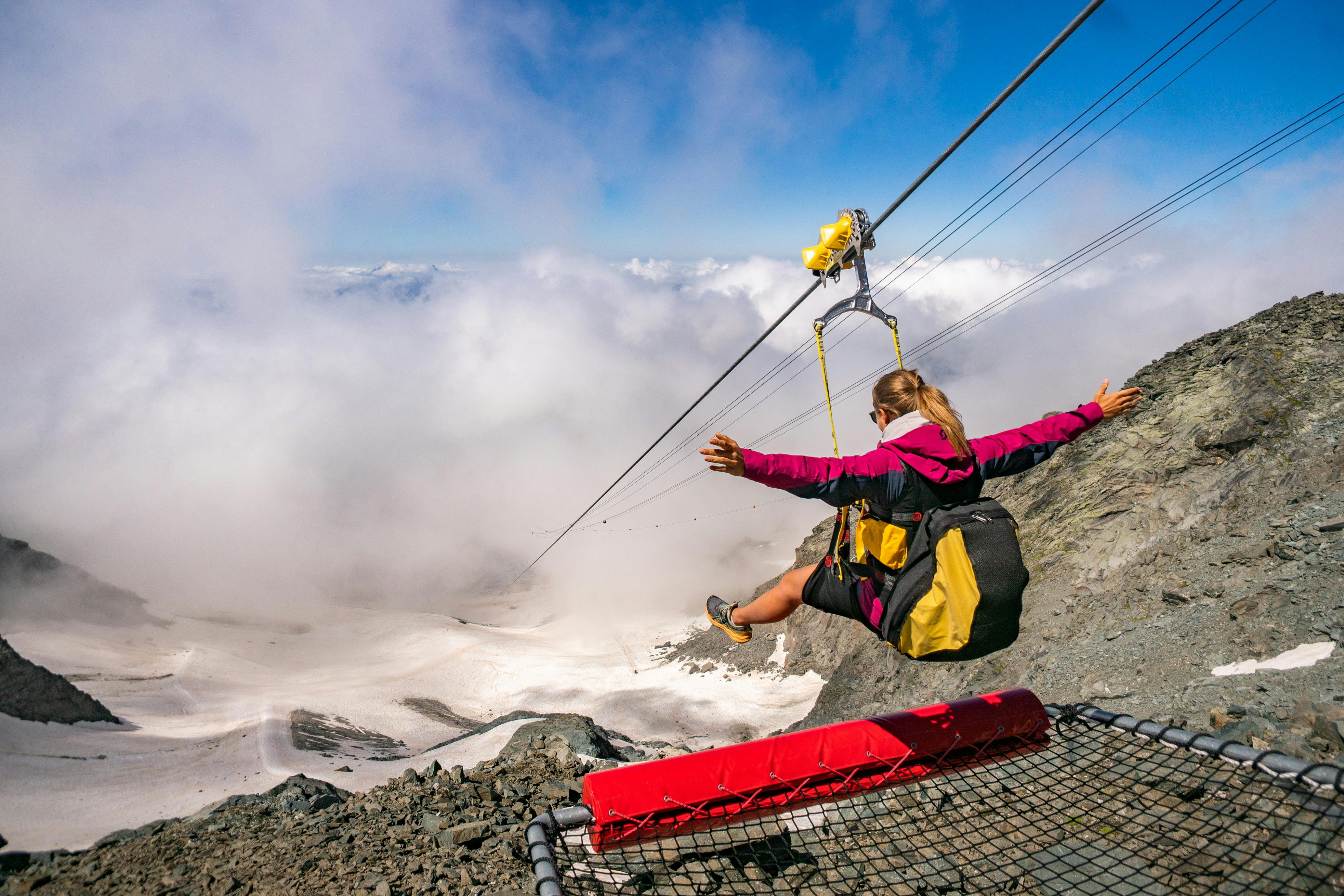 Zipline descent (without transport)