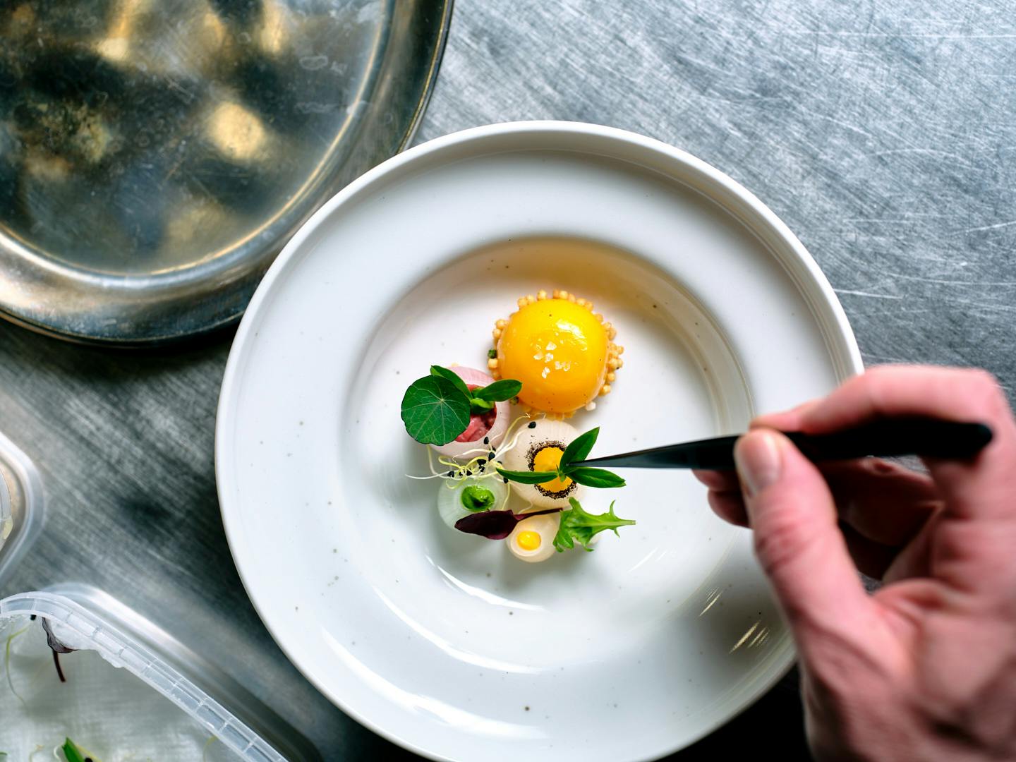 6 Mains – 7 plats. Un menu du dimanche pas comme les autres.