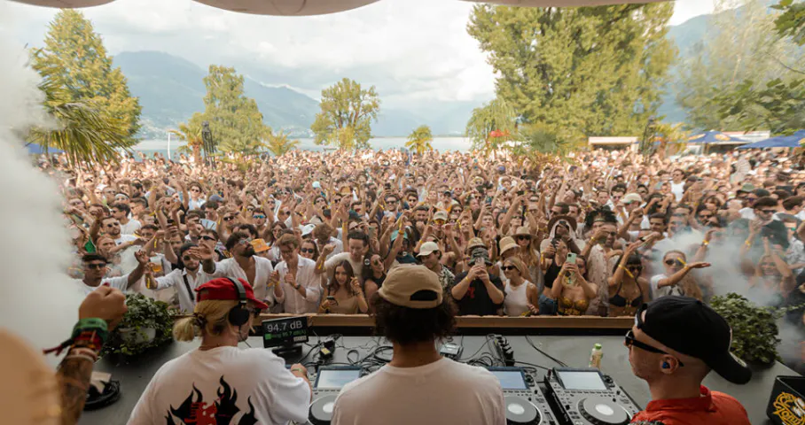 Openair in Naglikon Hinfahrt ab Herrliberg