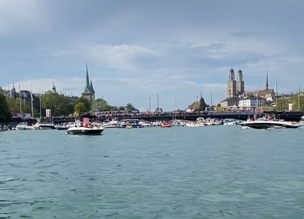 Streetparade inside of the basin of Zurich