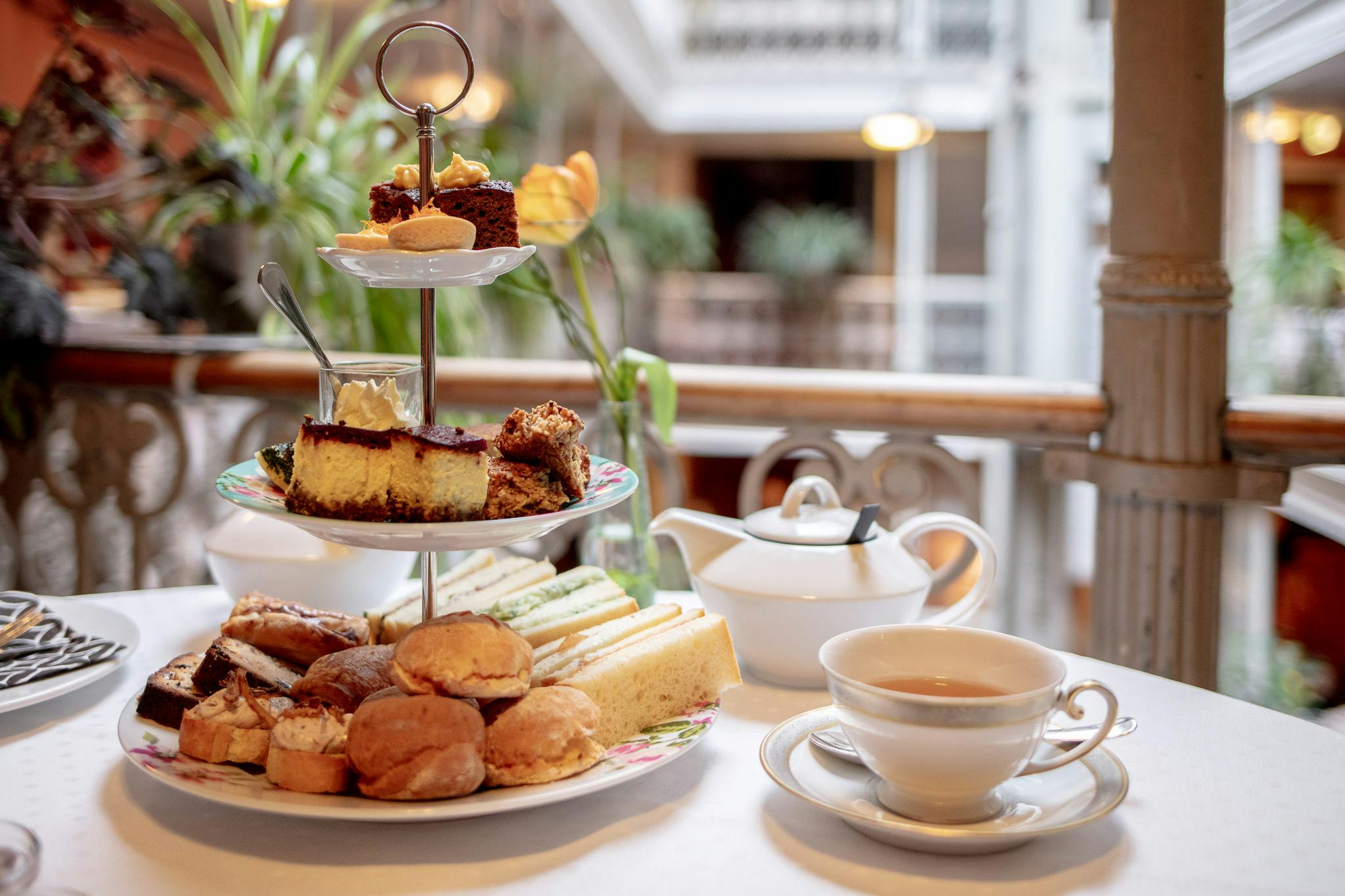 Tea Time à la Belle Époque