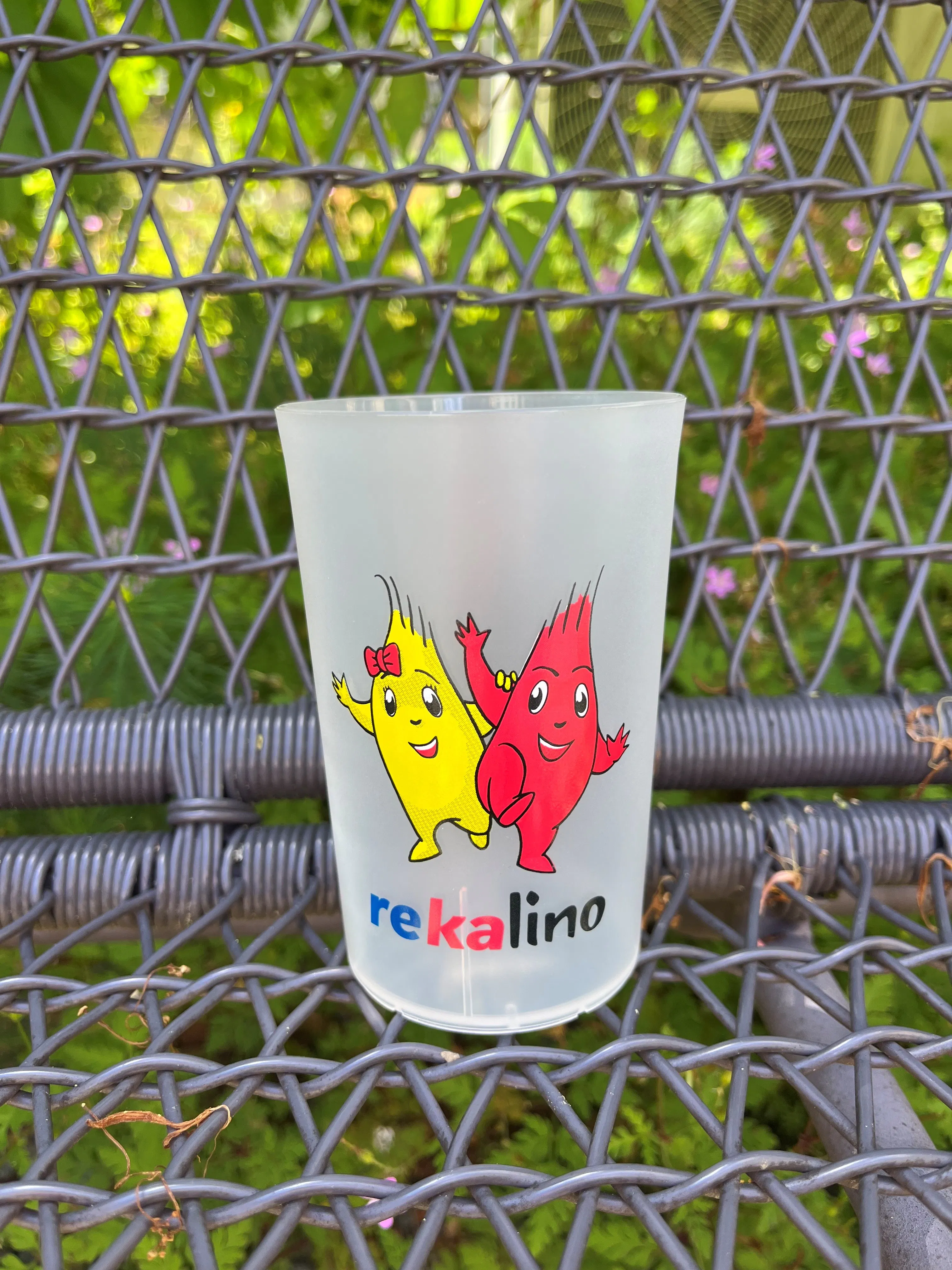 Rekalino-Becher