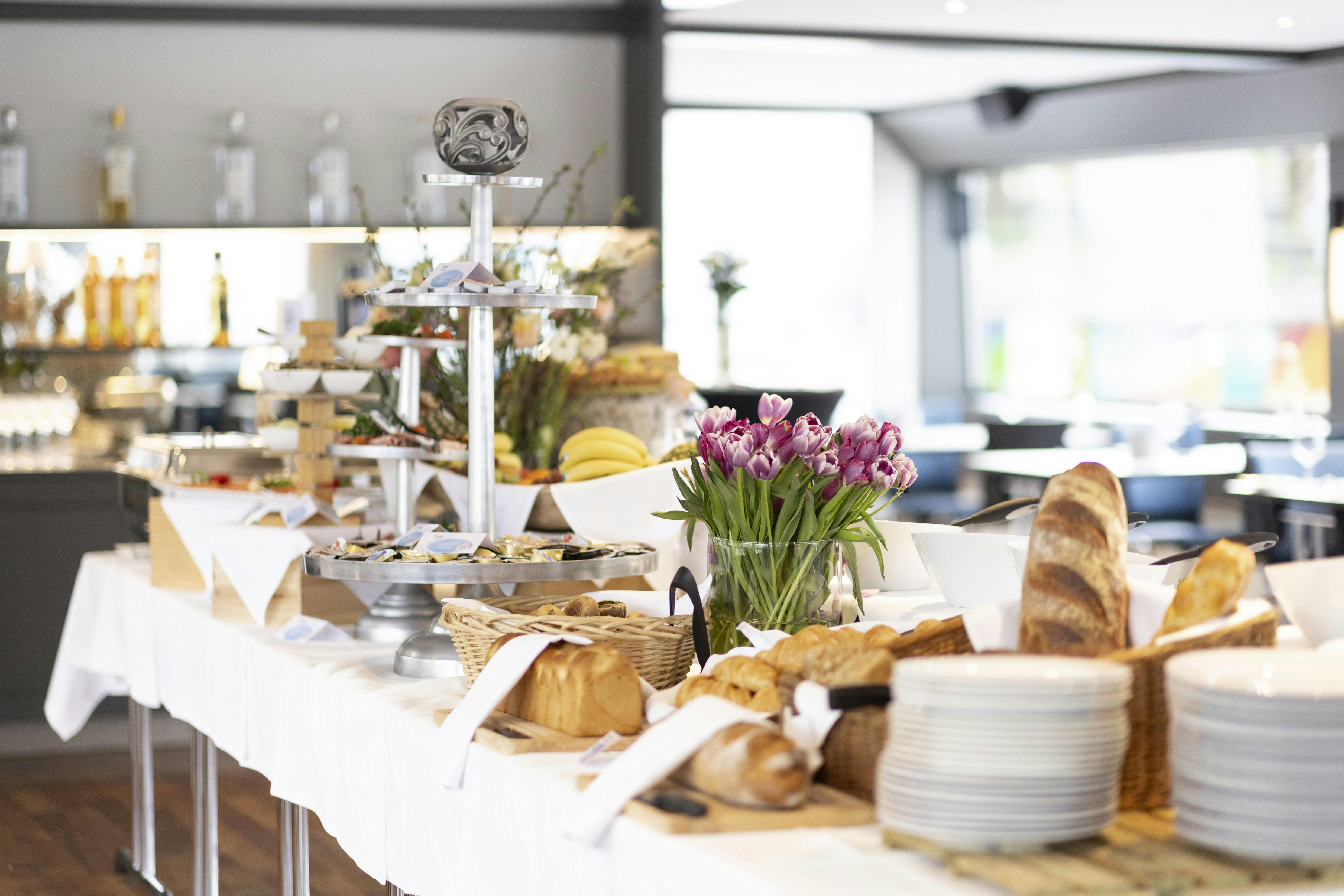 Brunch buffet on the Lake Zug