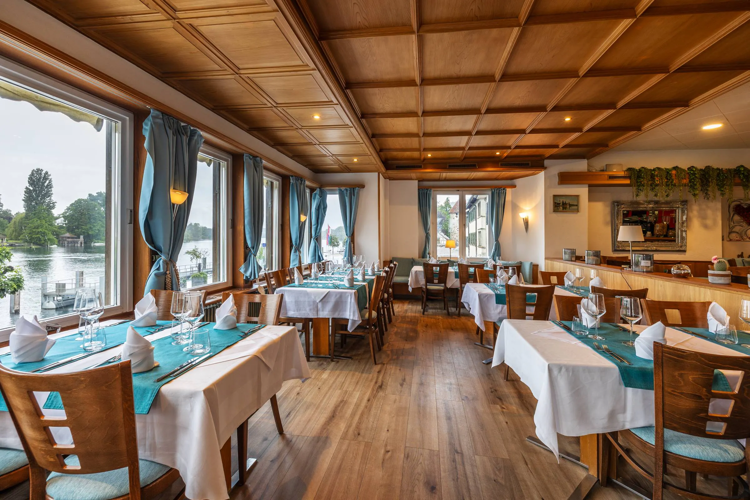 Frühstück im Restaurant Rheingerbe